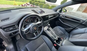 PORSCHE MACAN pieno